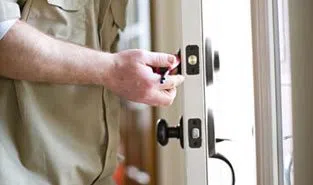 City Locksmith Store Lynn, MA 781-203-8012 City Locksmith Store Lynn, MA 781-203-8012 - 9-Locks-Change