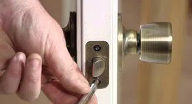 City Locksmith Store Lynn, MA 781-203-8012 City Locksmith Store Lynn, MA 781-203-8012 - 16-Emergency-Locksmith-Opening